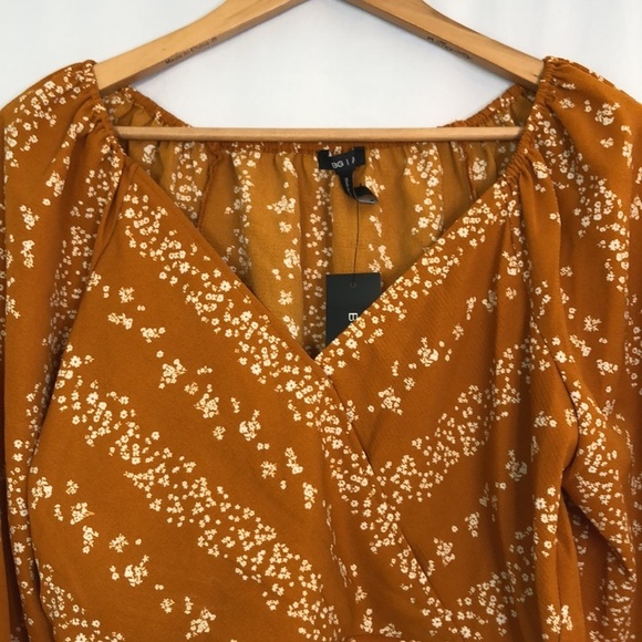 BCBG Paris Floral Stripe 3/4 Sleeve Woven Top Size M - Picture 7 of 14